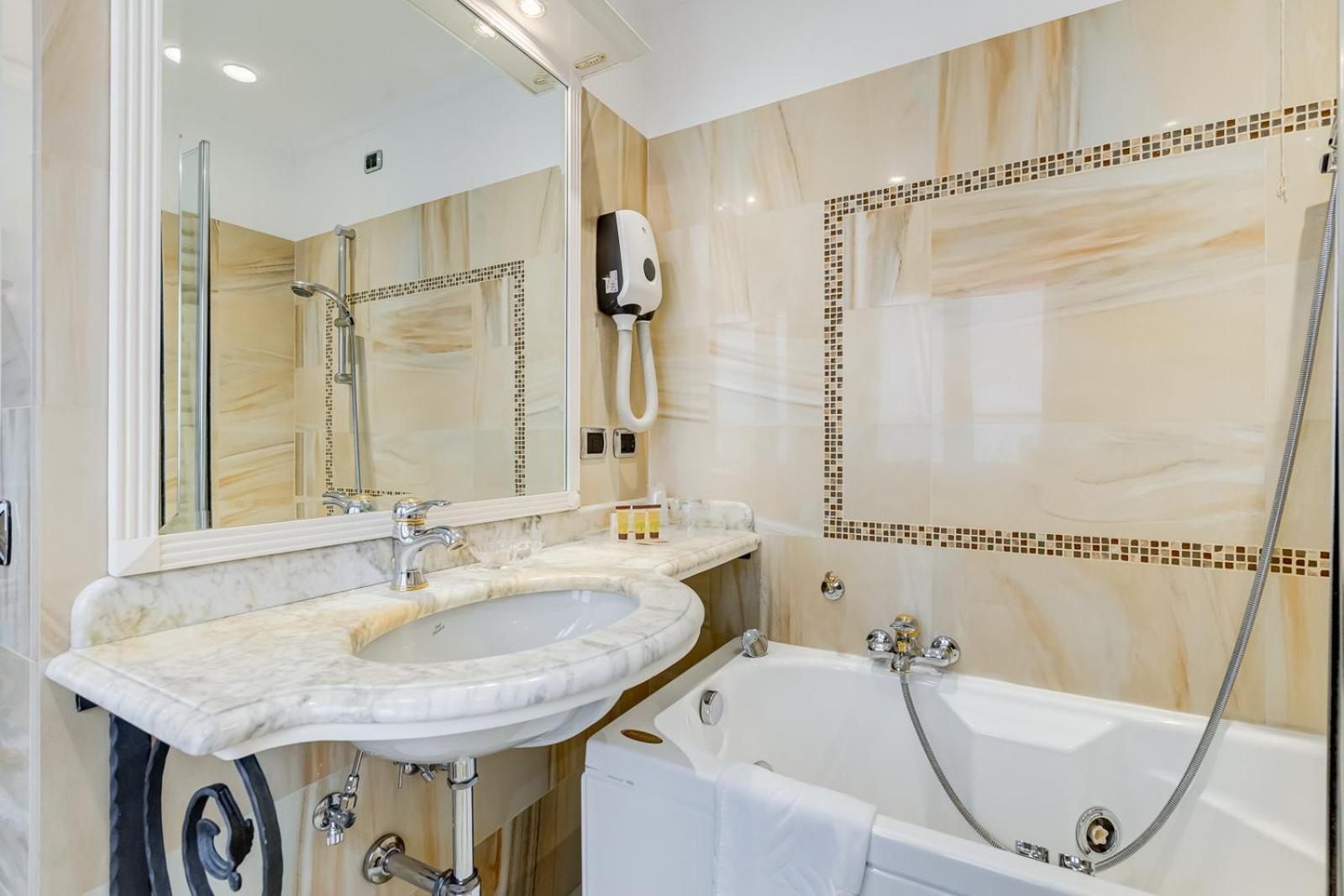 Cellini Hotel Rome